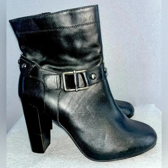 Arturo Chiang Black booties / boots leather buckle- studded  with 4” heel - Picture 2 of 10